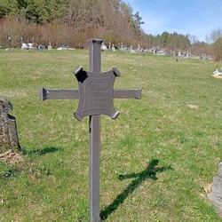 Jednoduch� kr� na hrobe 